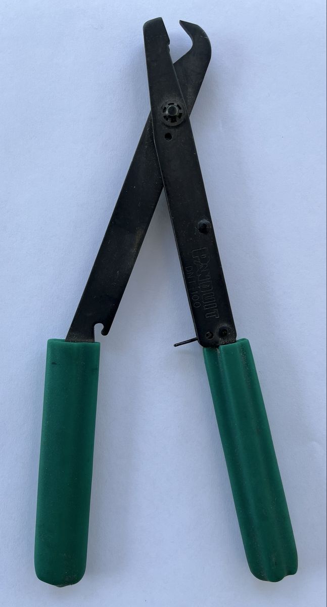 Panduit DNT-100 Duct Notching Tool for Wiring Duct Sidewalls
