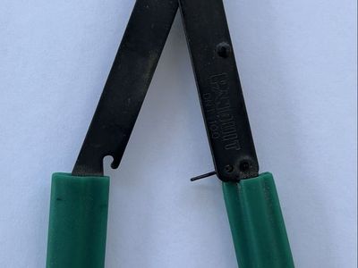Panduit DNT-100 Duct Notching Tool for Wiring Duct Sidewalls