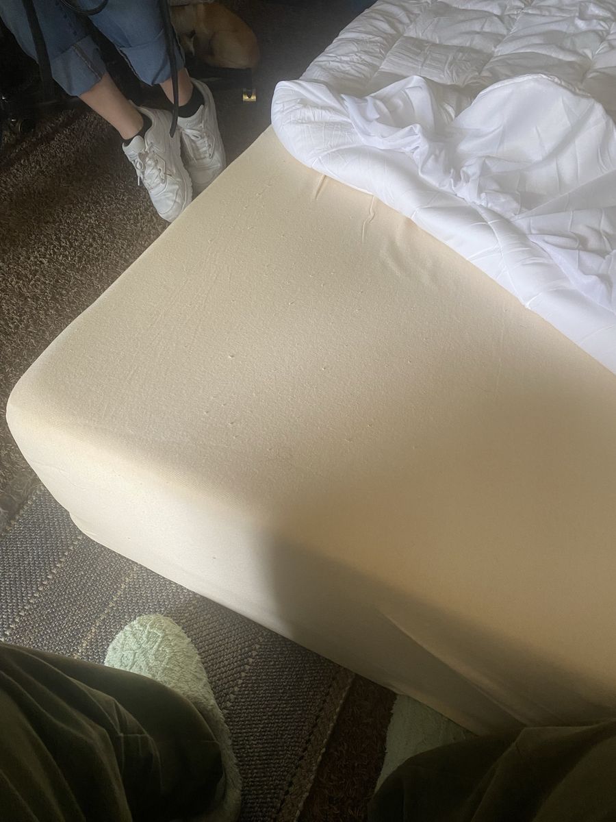 Cal King Mattress W/pillow top cover