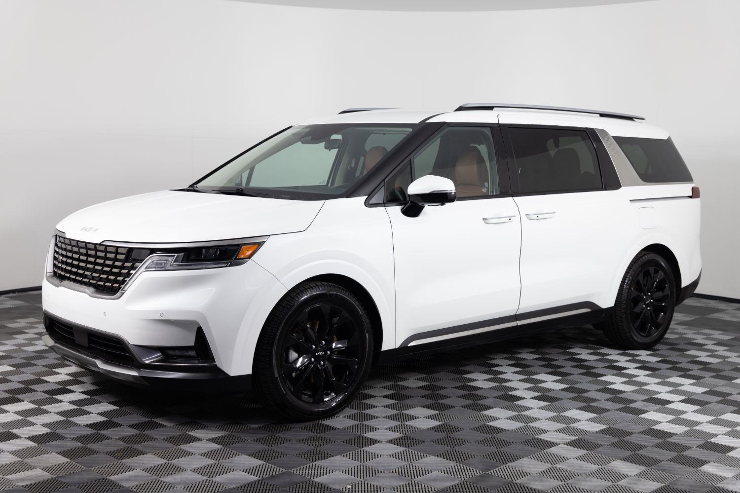 2024 Kia Carnival SX