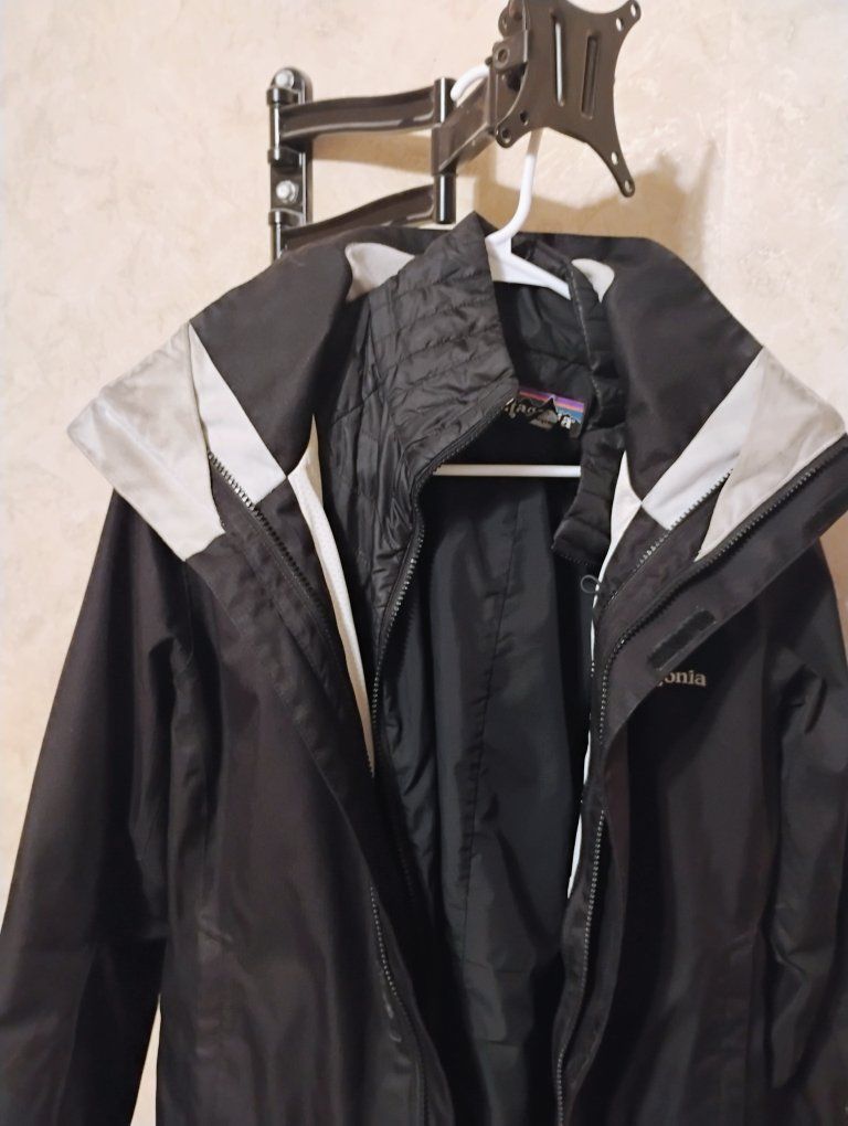 Patagonia 3-in-1 Waterproof ski Jacket Black Small
