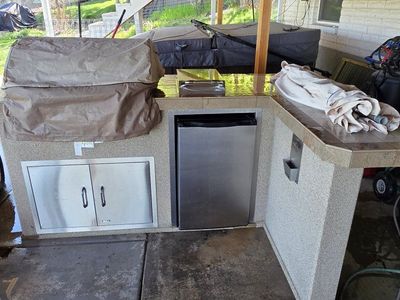 Outdoor Kitchen