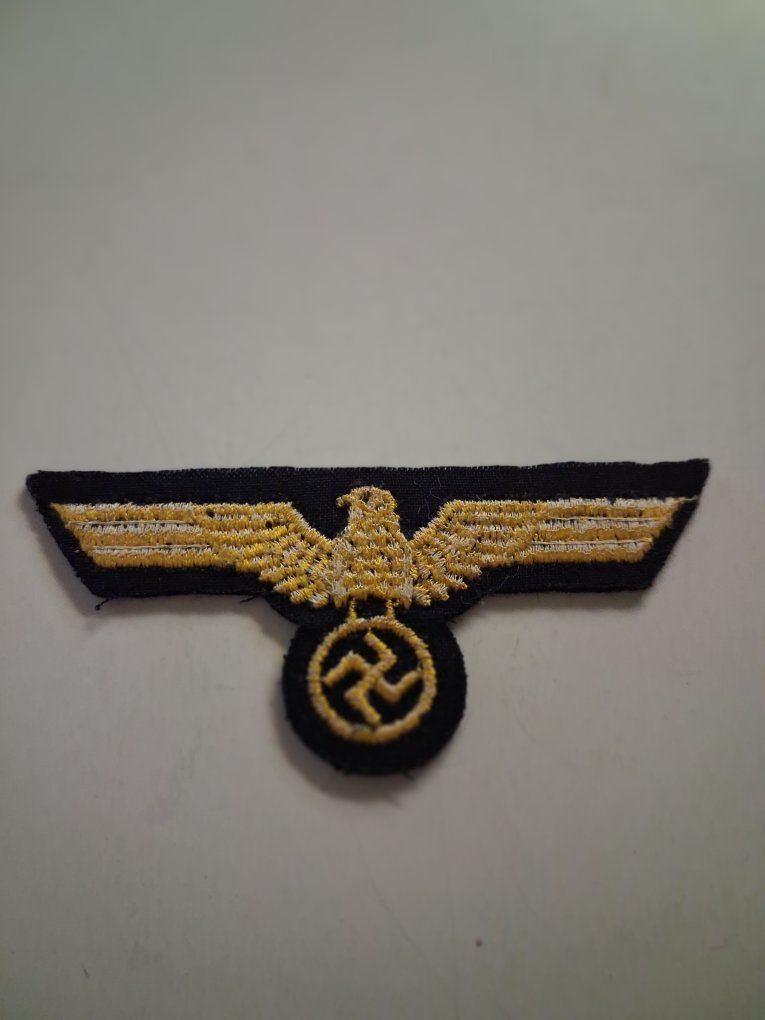 WW11 GERMANY ORIGINAL NAVAL UNIFORM EAGLE