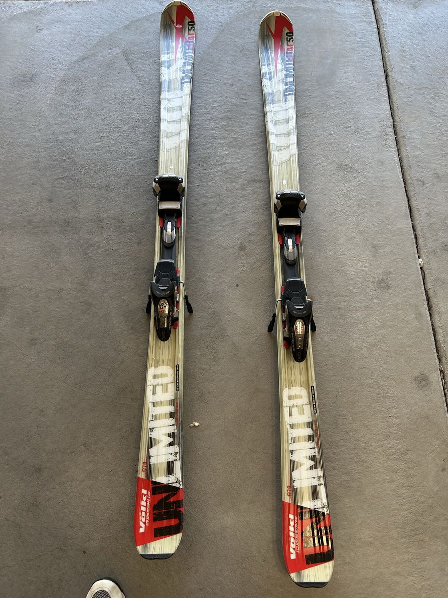 Men’s Volkl AC 50 Unlimited skis in 177 cm length