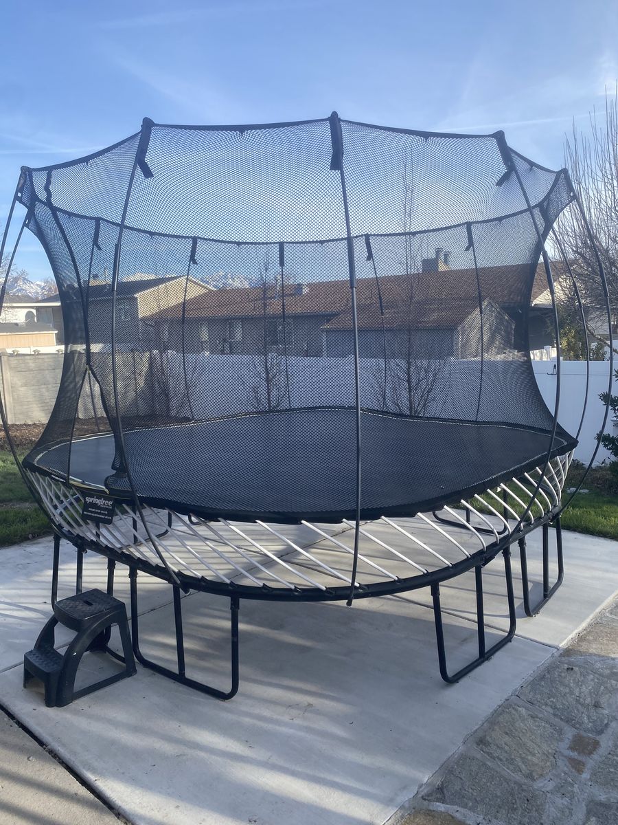 Springfree Trampoline