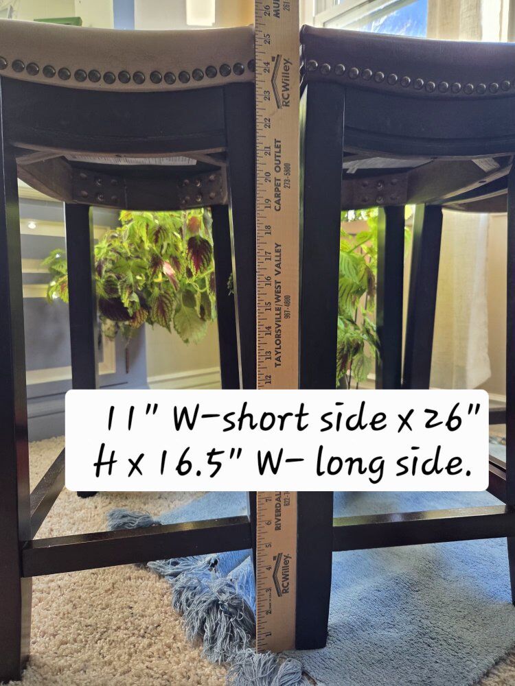 Bar Stools/ Set of 4