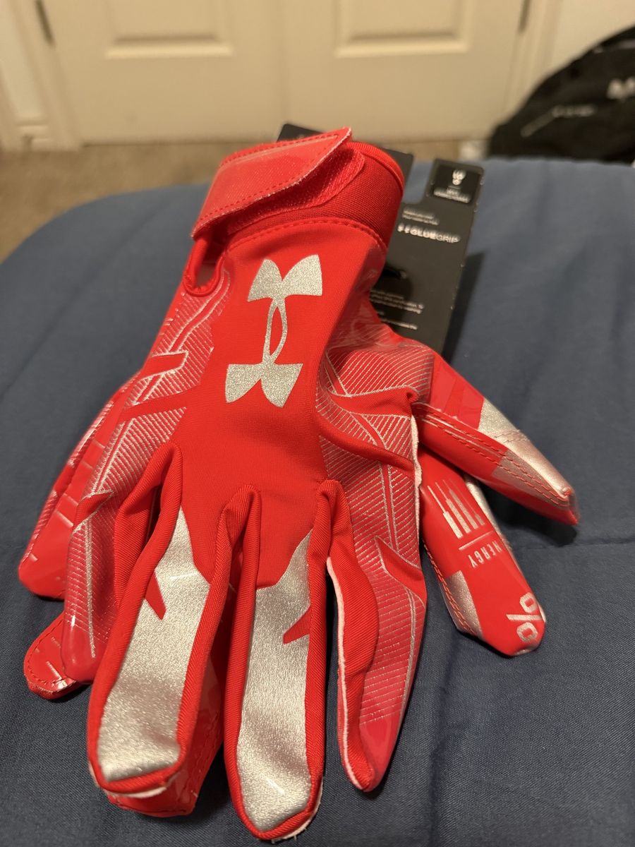 Under Armour UA F8 Football Gloves, Color: Red Size: Large (New in packaging)
