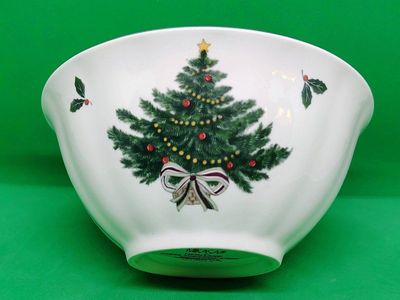 Mikasa Christmas Story Nut Bowl