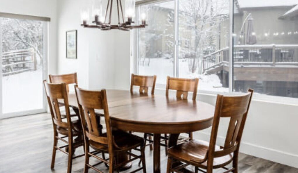 Antique Dining with 9 Extenders!!  Make an Offer