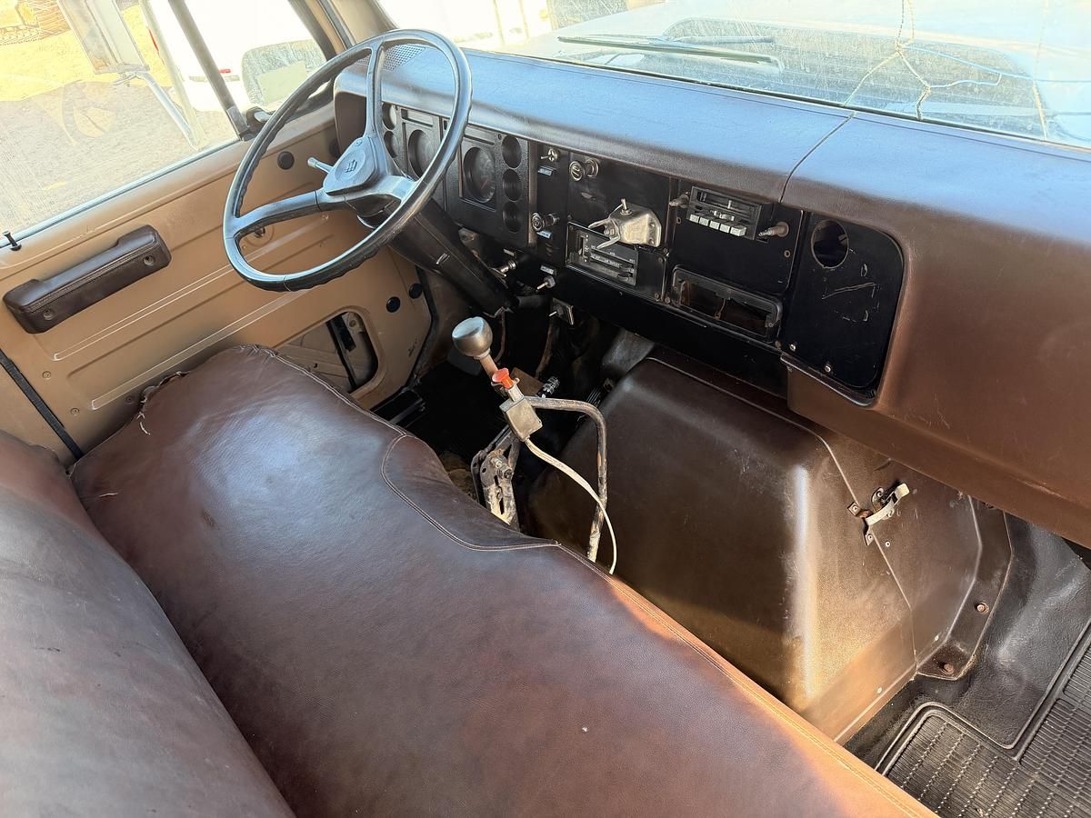 Main image 5
