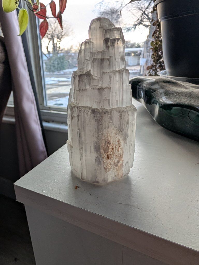 Selenite tower and Quartz Geode