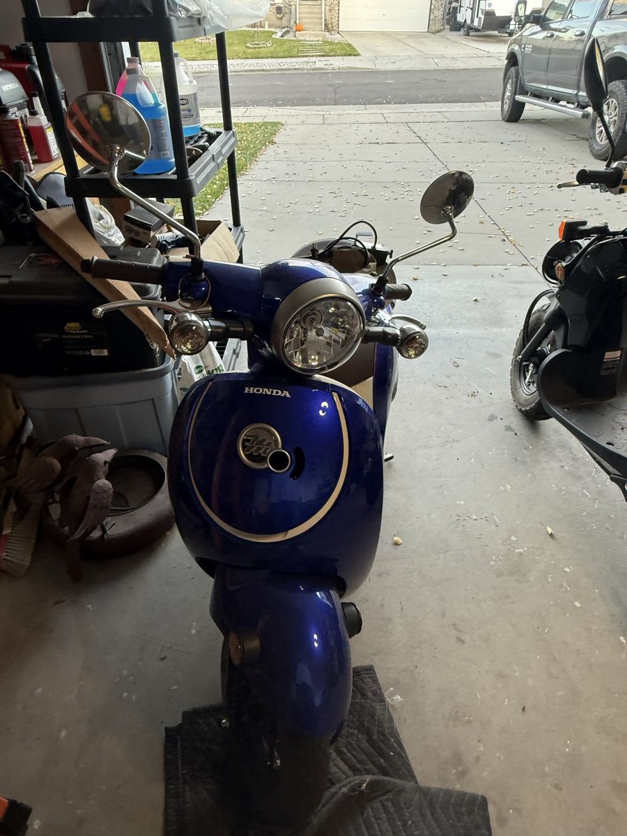 Honda metropolitan scooter