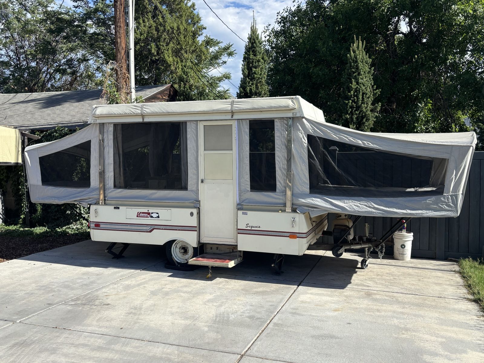 Vintage Adventure Awaits: 1987 Coleman Sequoia Pop-Up Trailer