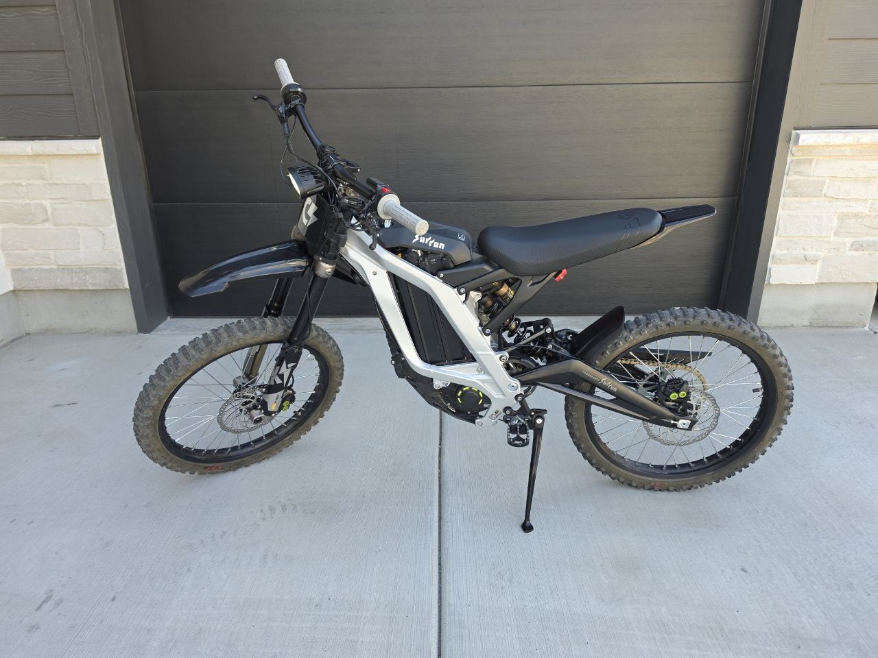 2023 Surron Light Bee X- Selling Two
