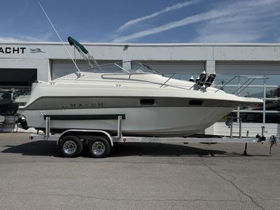 1995 24' Maxum 2400 SCR Cruiser