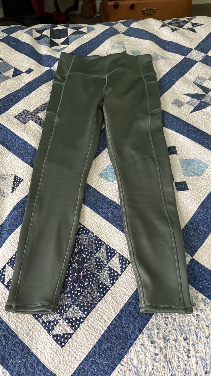Fleece Lined Leggings with Pockets
