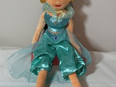 Disney Princesses Jasmine, Belle, & Princess Mulan