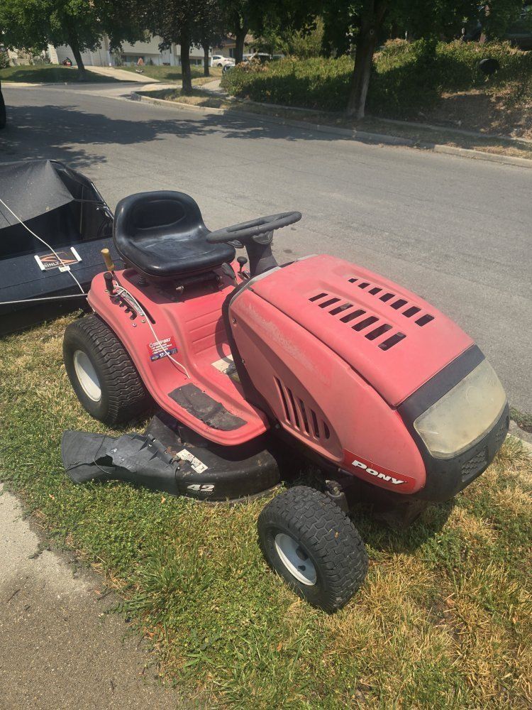 Troy Bilt riding lawn mower