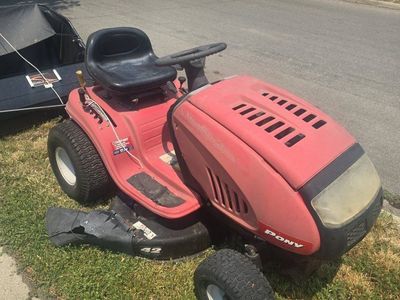 Troy Bilt riding lawn mower