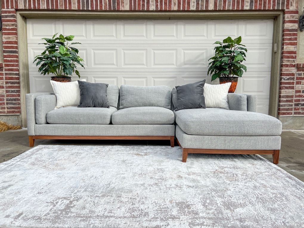 Jonathan Louis “Kelsey” Sectional – RC Willey