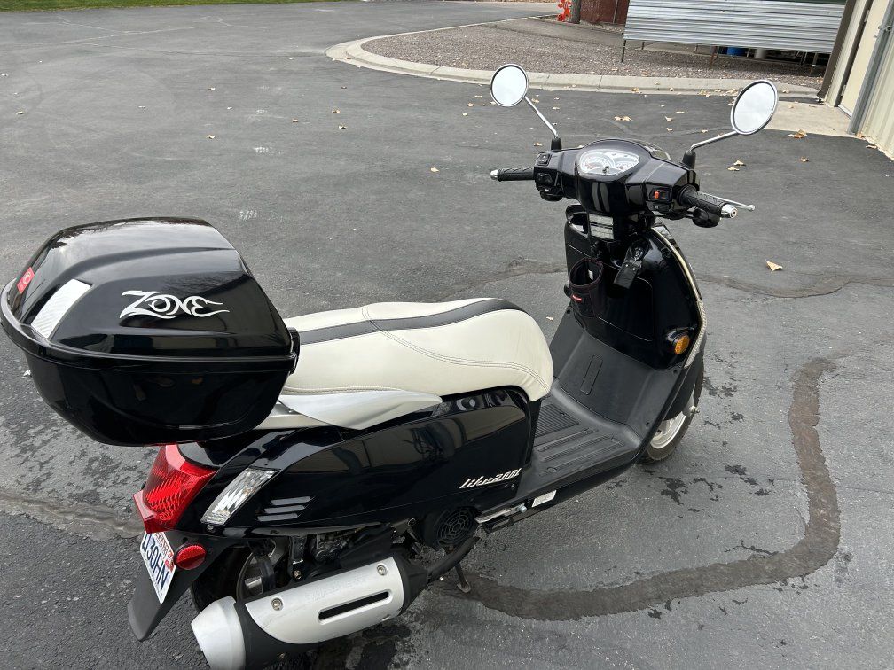 Kymco 200i Like Scooter