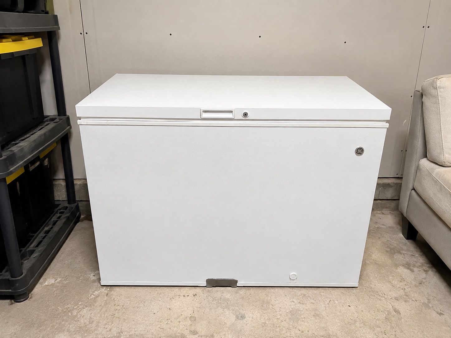 GE Chest Freezer – 8.8 Cu. Ft. – Excellent Condition 