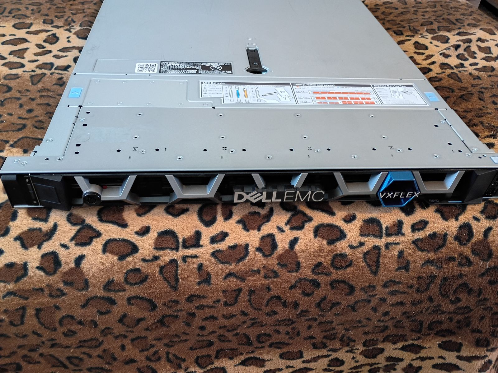 DELL POWEREDGE R640 SERVER 40 CORES / 80 THREADS 192GB RAM DUAL XEON GOLD 6138 iDRAC ENTERPRISE