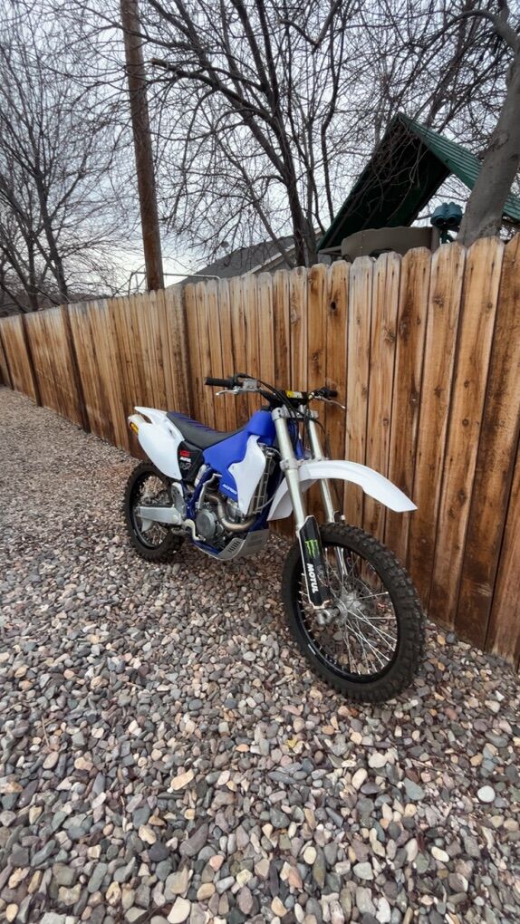2000 YZ426F
