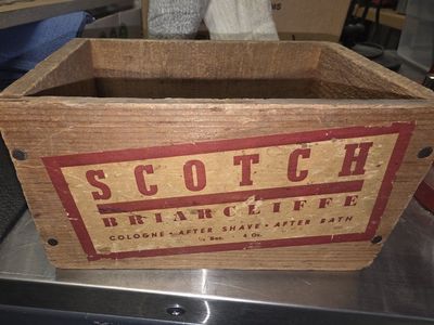 Vintage SCOTCH Briarcliffe Wood Box - Cologne After Shave After Bath 4 Oz 1/4 Doz