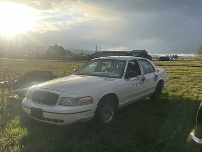 2000 Ford Crown Vic police interceptor