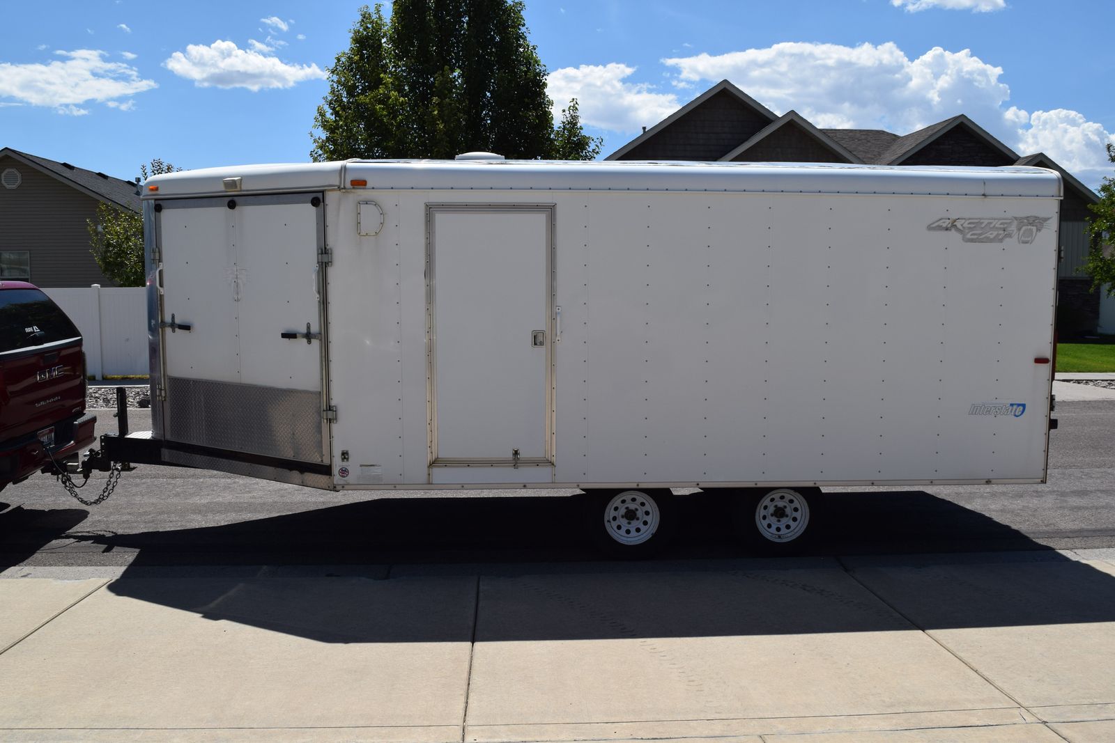 2004 Interstate V Nose Enclosed 21 Foot Trailer