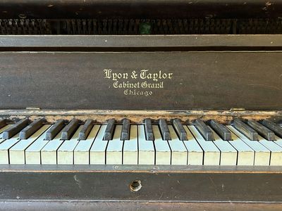 Lyon & Healy Cabinet Grand Piano- Antique Upright Piano