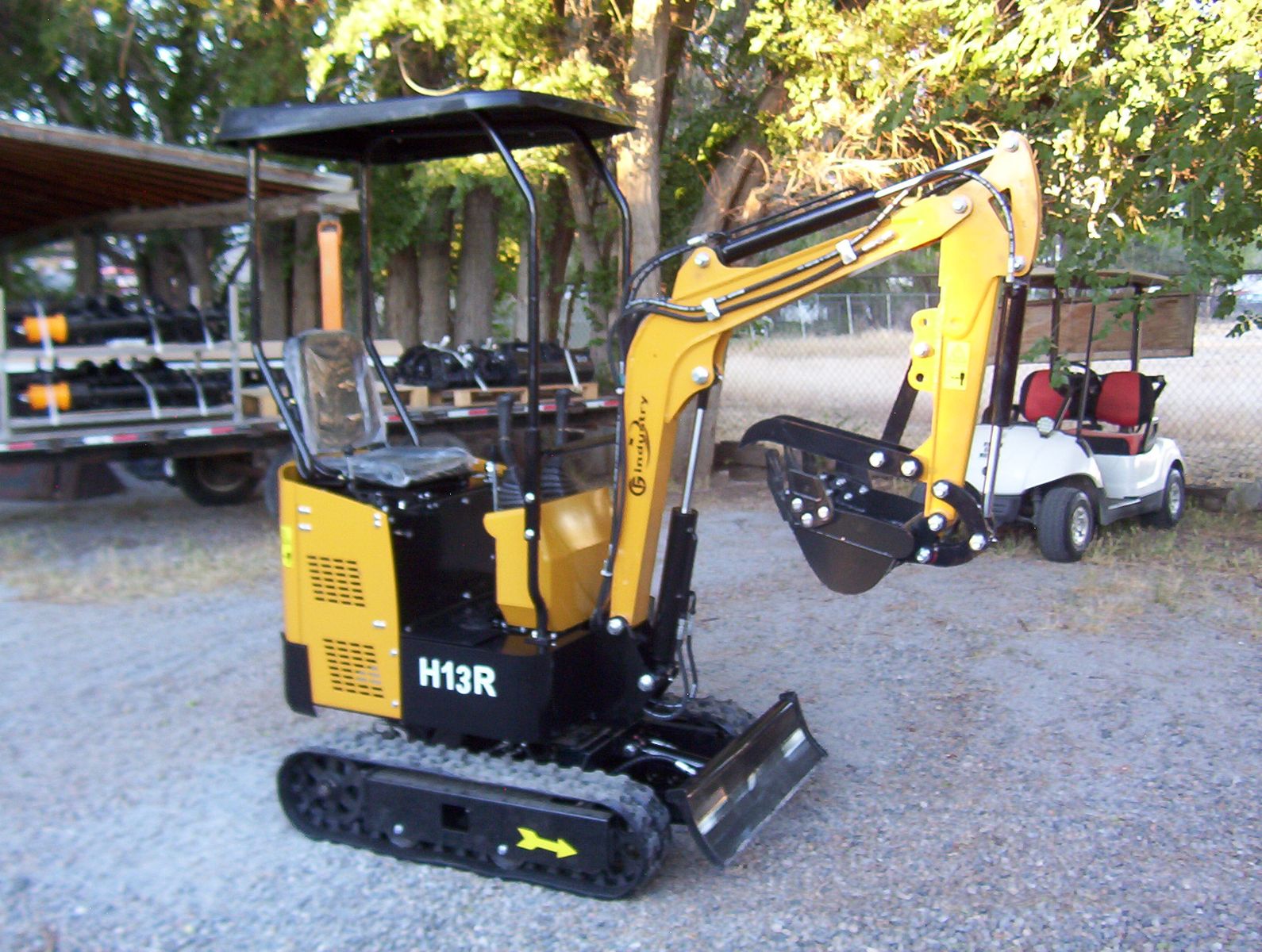 MINI EXCAVATOR