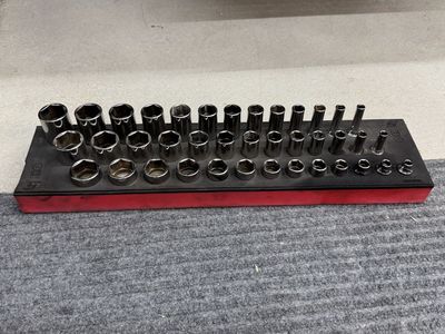 Snap-on 3/8" SAE Deep, Mid, Shallow Socket Set in Foam