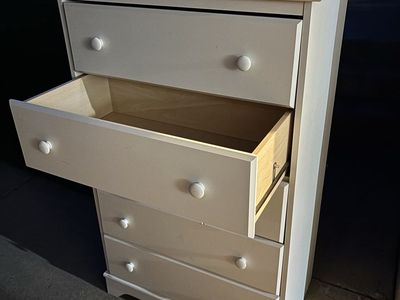 White 5-Drawer Dresser