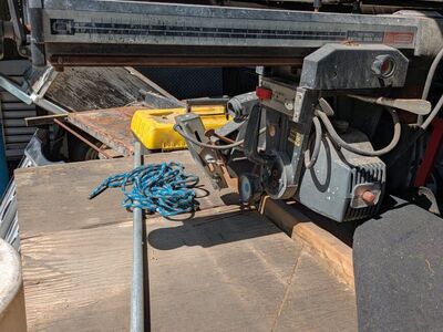 Radial Arm Saw 10"