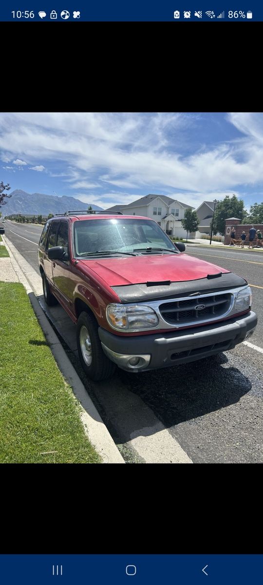 2000 Ford Explorer XLT