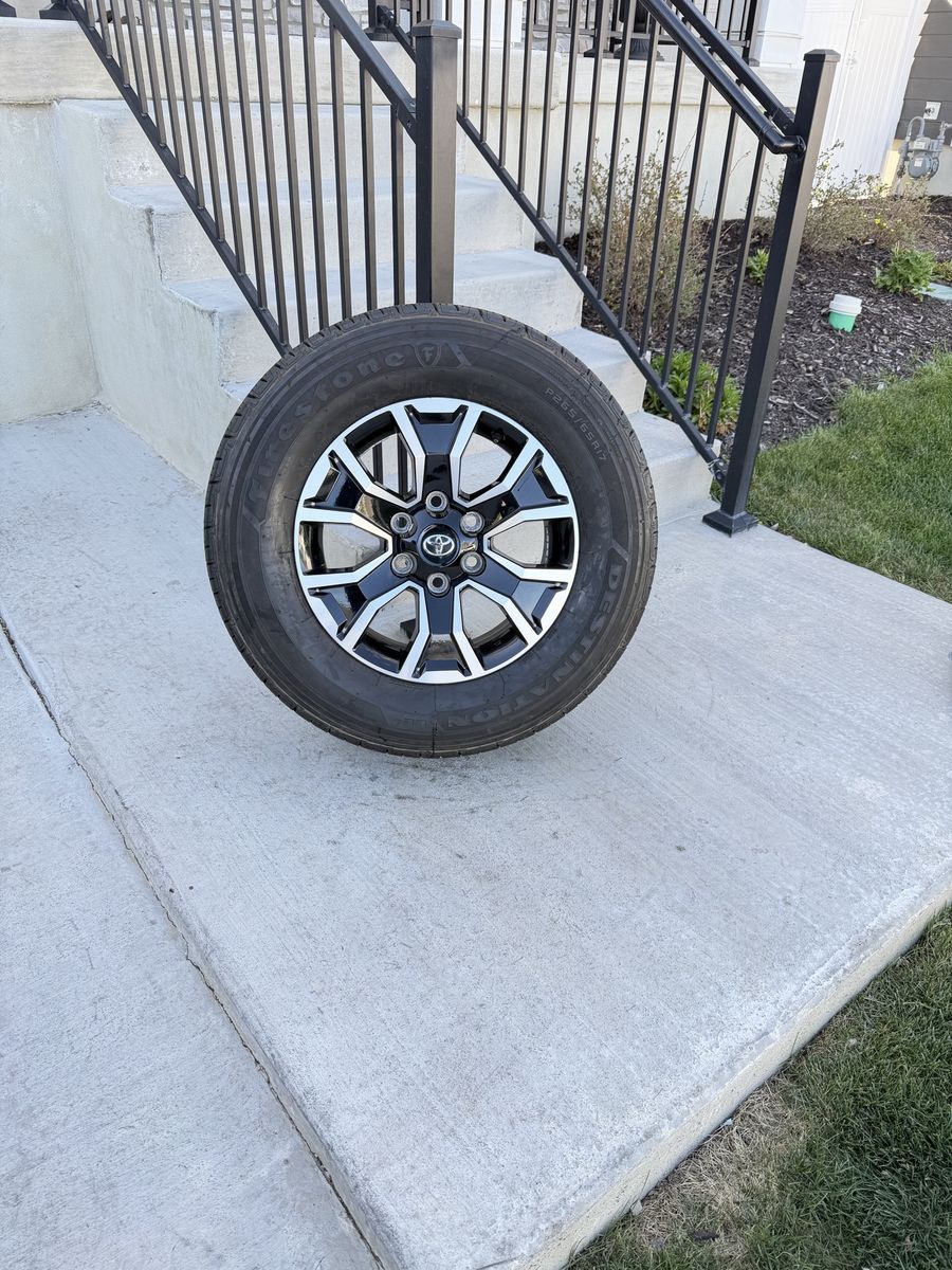 Toyota Tacoma 4Runner Rims and Tires 265/65R17