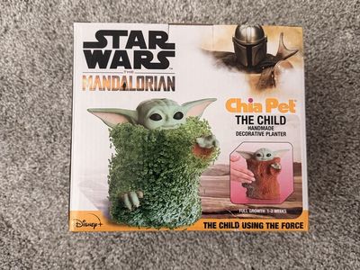 Star Wars The Mandalorian Chia Pet: The Child (Baby Yoda) Decorative Planter