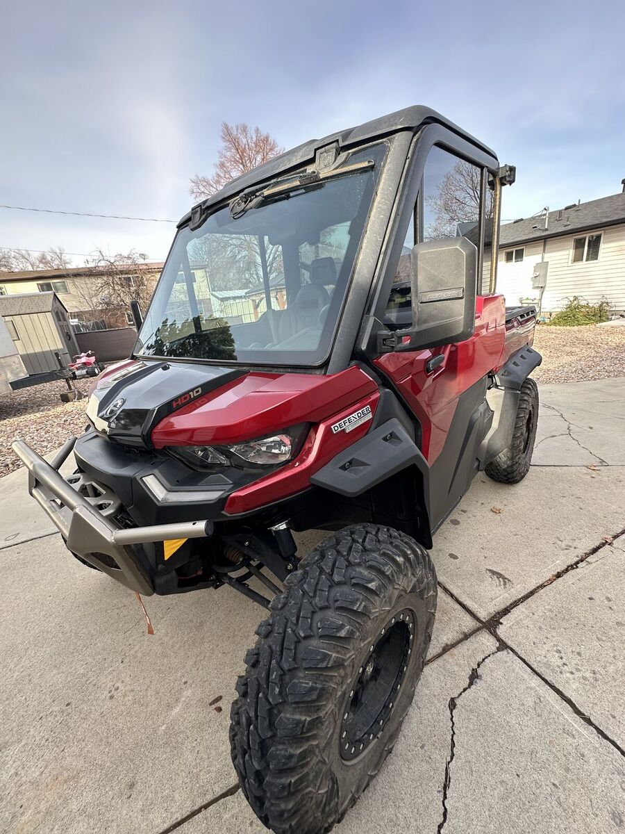 2025 Can Am Defender Limited HD10