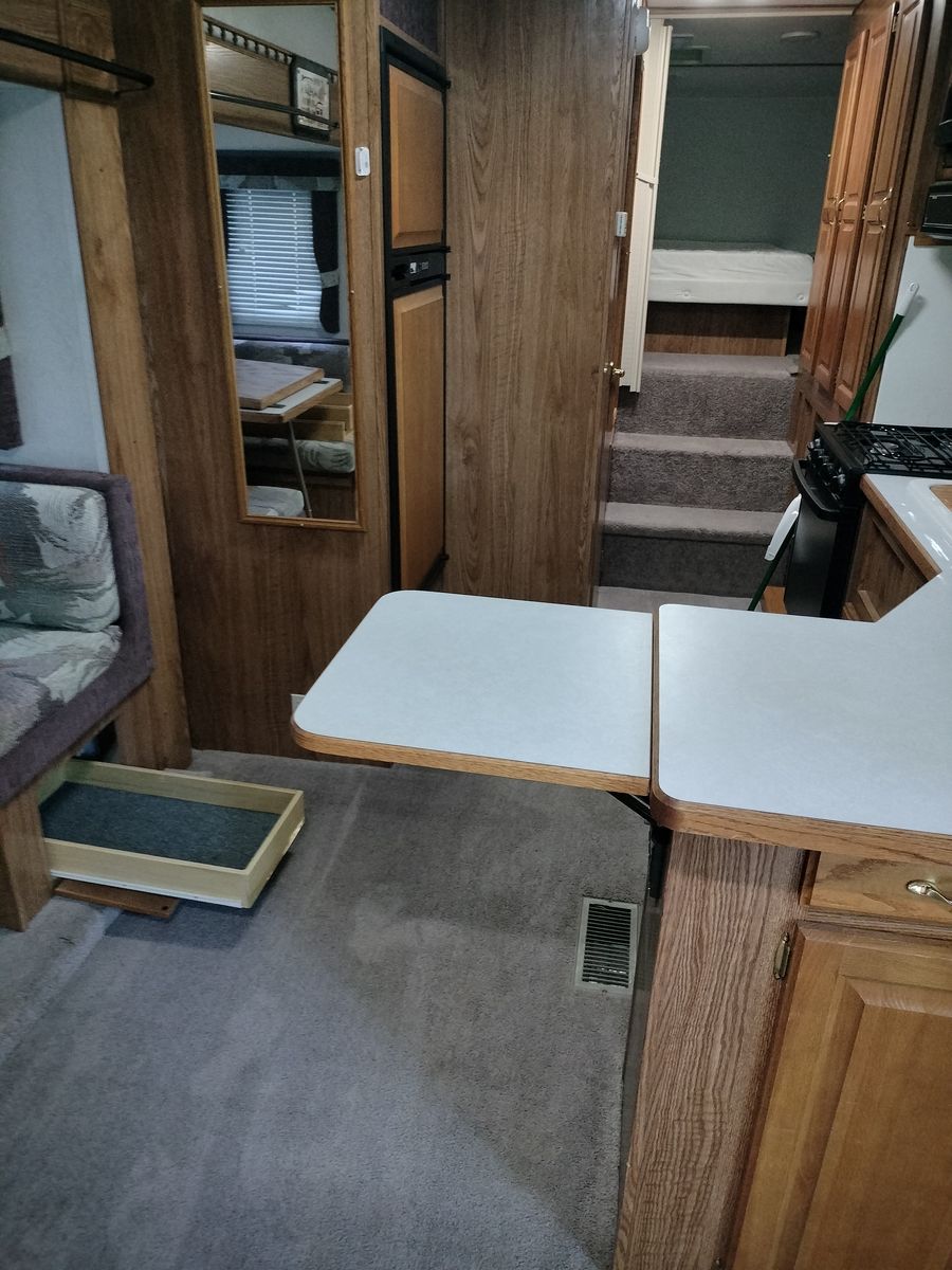 1998 26ft Thor Tahoe 5th wheel