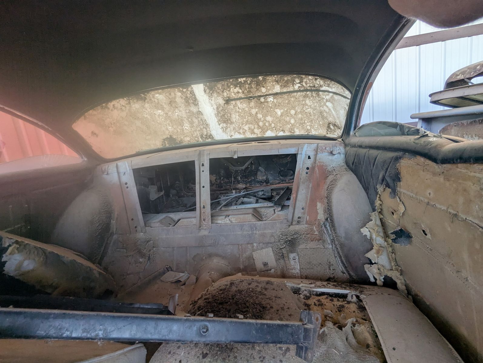 Main image 6