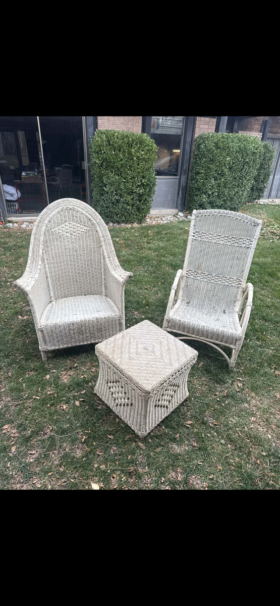 VINTAGE HEYWOOD WAKEFIELD WICKER PATIO 3 PIECE SET