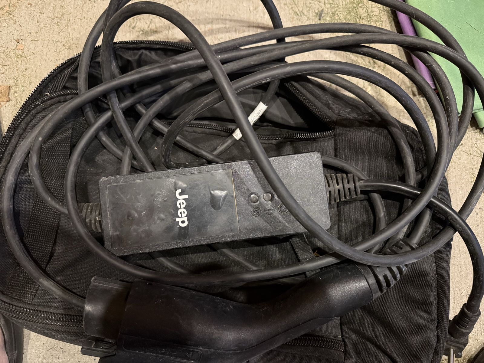 Jeep Electric Vehicle EV Charging Cable with Carrying Case