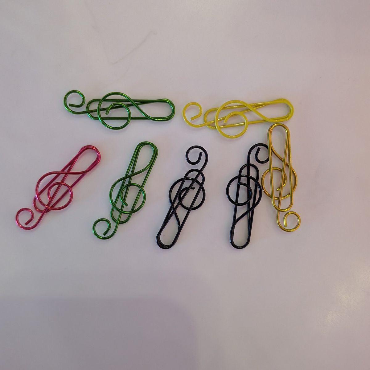 musical style paper clips