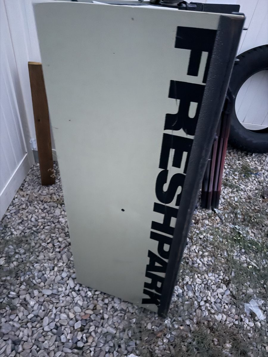 Freshpark Portable Skate Ramp / Quarterpipe