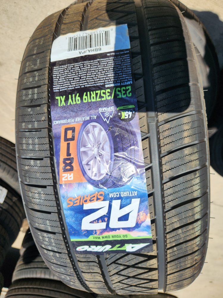 235/35r19 atturo az