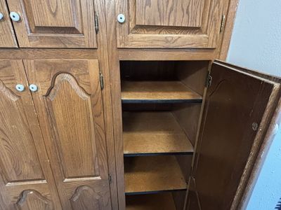 Cabinet set