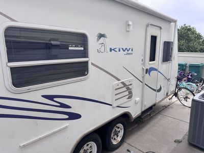 Jayco Kiwi Travel Trailer - Needs Repair (Roof Damage)