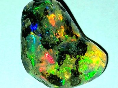 20.1 Carats Top Australian Boulder Seam Opal w/ Full Spectrum of Color